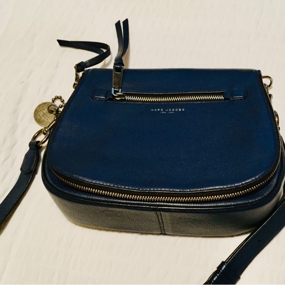HOST PICK: Marc Jacobs like new purse - Picture 2 of 2